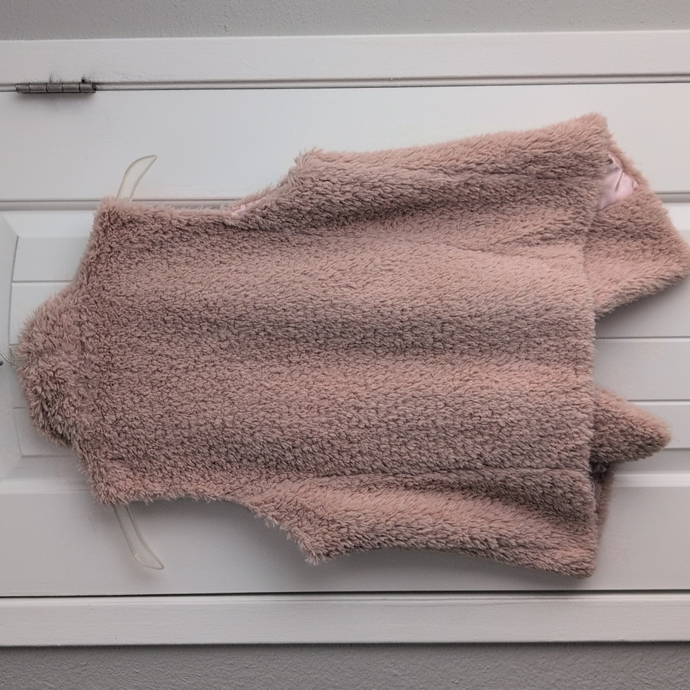 Calvin Klein Pink Faux Fur Vest - Picture 5 of 7
